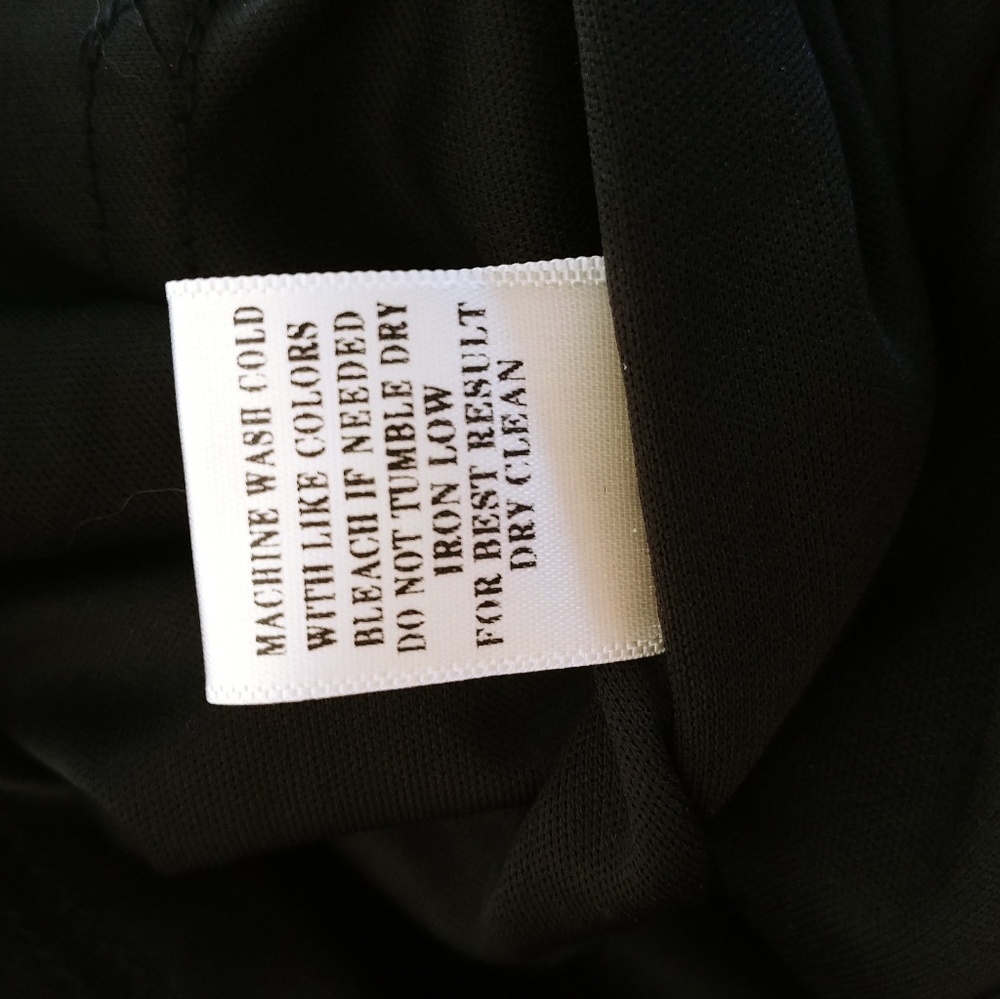 Black lace dress - Picture 7 of 7